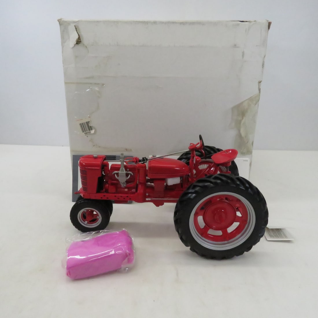 The Farmall Model H Tractor, Franklin Mint (1 of 12)