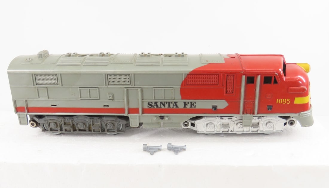 Marx 1095 Santa Fe F7 Powered Diesel Engine: Marx 1095 Santa Fe F7 Powered Diesel Engine - untested Please read terms & conditions and ask questions before bidding.