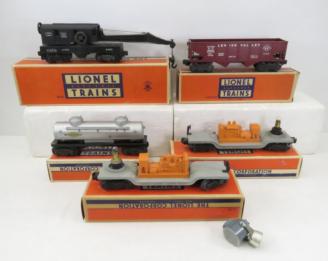 5 Vintage Lionel O Gauge Cars- Crane, Searchlight (1 of 17)