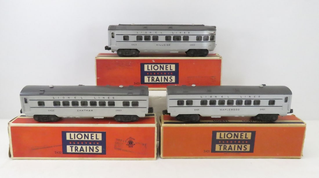 Lionel 2421,2422,& 2423 Grey Pullman Cars: Lionel 2421,2422,& 2423 Grey Pullman Cars - with original boxes (damage), O gauge Please read terms & conditions and ask questions before bidding.