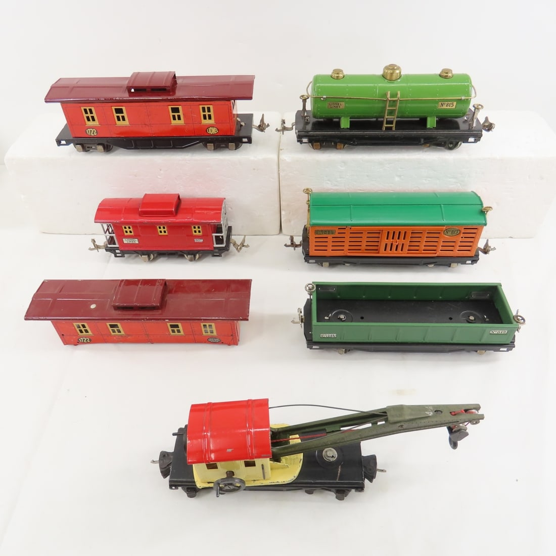 Pre-War Lionel Cars & Crane Car- Restored: Pre-War Lionel Cars & Crane Car- Restored - Please read terms & conditions and ask questions before bidding.