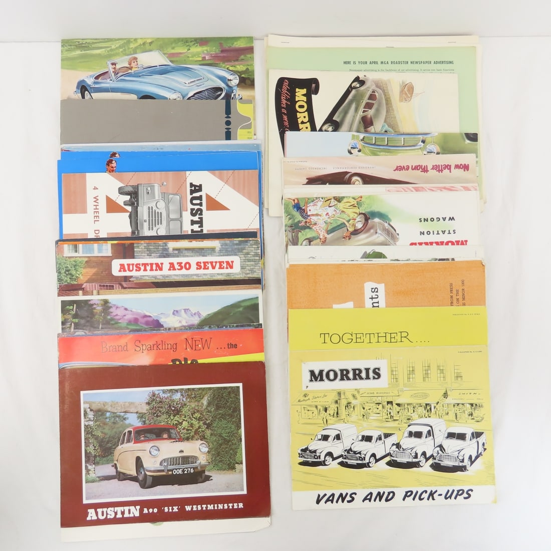 Vintage Austin & Morris Car Brochures: Vintage Austin & Morris Car Brochures - Please ask questions & read terms and conditions before bidding.