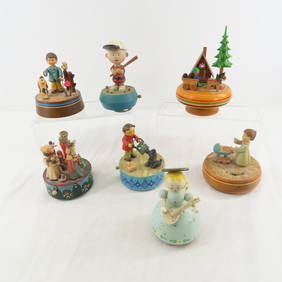 7 vintage music boxes. 5 are Anri (1 of 15)