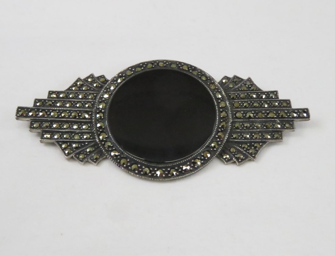 Sterling Marcasite & Onyx Art Deco Brooch: Sterling Marcasite & Onyx Art Deco Brooch - Please ask questions & read terms and conditions before bidding.