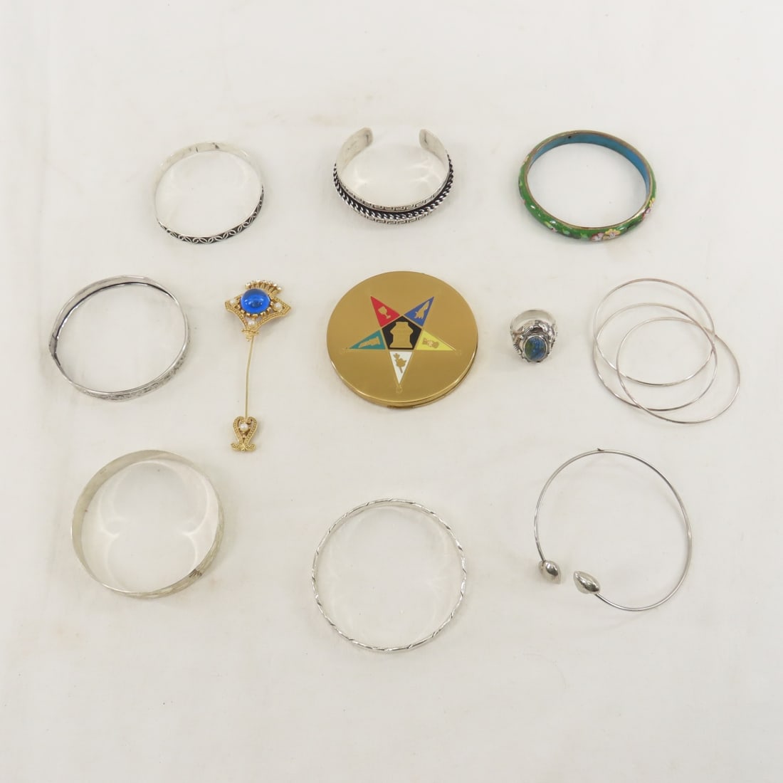 Sterling, Mexican & Other Jewelry, OES Compact: Sterling, Mexican & Other Jewelry, OES Compact - 3+ ounces Please ask questions & read terms and conditions before bidding.