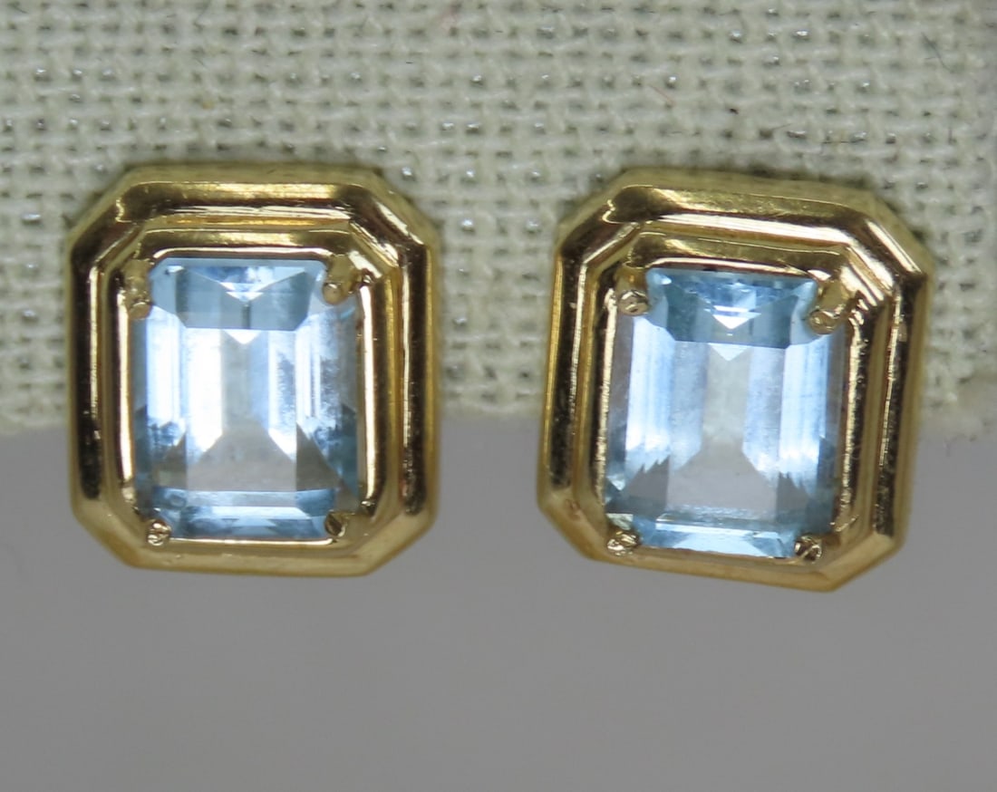 14kt Gold & Spinel Pierced Earrings: 14kt Gold & Spinel Pierced Earrings - unmarked, tested 14kt, backs are not original or 14kt,light blue stone tests spinel Please ask questions & read terms and conditions before bidding.