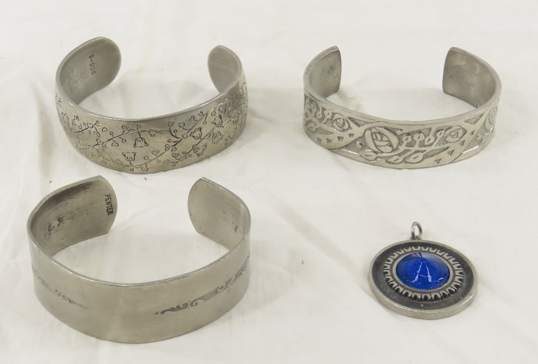 Tennesmed, Kirk, Scotland & Other Pewter Jewelry: Tennesmed, Kirk, Scotland & Other Pewter Jewelry - Please ask questions & read terms and conditions before bidding.