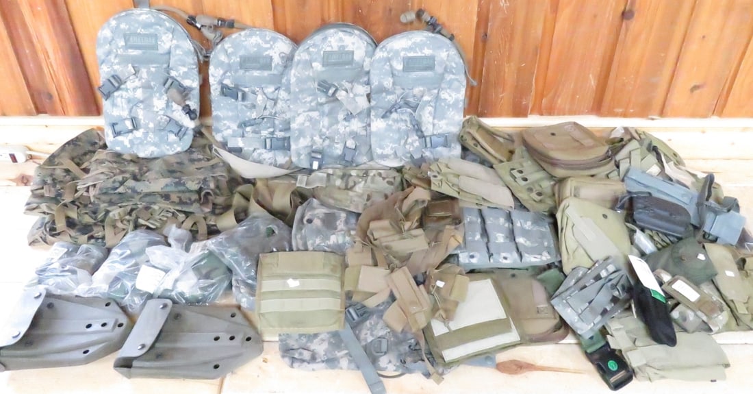 90 pc Assorted Military Pouches (1 of 19)