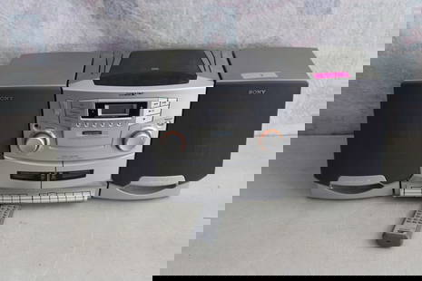 Sony Stereo System Boom Box CD/Radio/Cassette: Sony Stereo System Boom Box CD/Radio/Cassette - #CFD-ZW755 in working condition with Remote. As pictured. Please ask questions and rerad terms & conditions before bidding. 