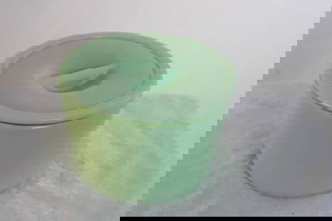 Jadeite Refrigerator Jar with Lid GLOWS: Jadeite Refrigerator Jar with Lid GLOWS - Measures 4" High x 6" Diameter as pictured. Please ask questions and rerad terms & conditions before bidding. 