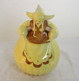 Red Wing Pottery Dutch Girl Katrina Cookie Jar: Red Wing Pottery Dutch Girl Katrina Cookie Jar - Measures 11" Tall. As pictured. Please ask questions and rerad terms & conditions before bidding. 
