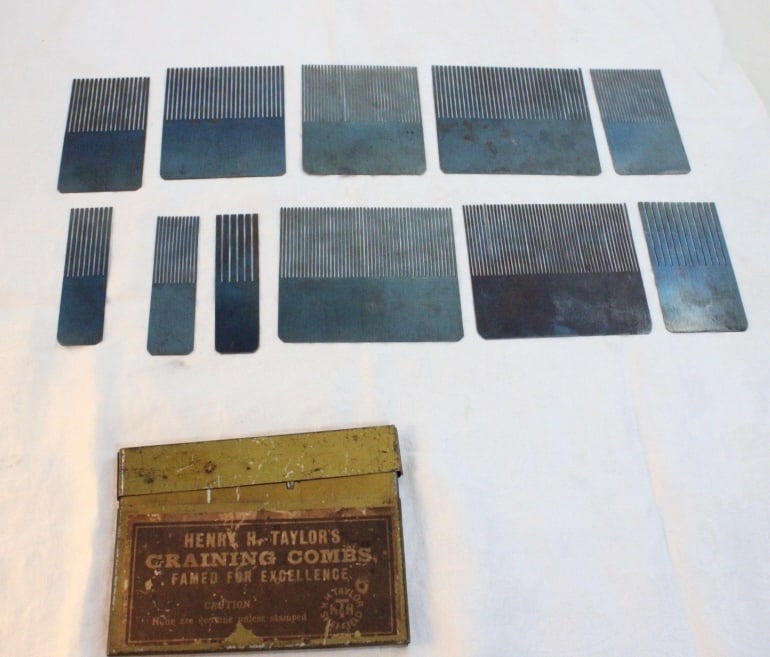 Henry Taylor Sheffield Steel Graining Combs: Henry Taylor Sheffield Steel Graining Combs - English Steel Graining Combs in Tin Box as pictured. Please ask questions and rerad terms & conditions before bidding.