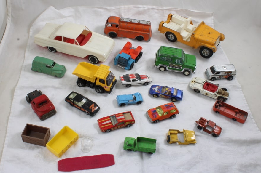 Vintage Toy Cars Lot (1 of 20)