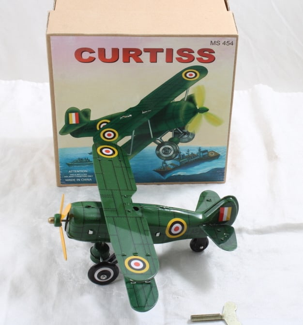 Curtiss Bi-Plane Wind-Up MS454 New in Box (1 of 13)