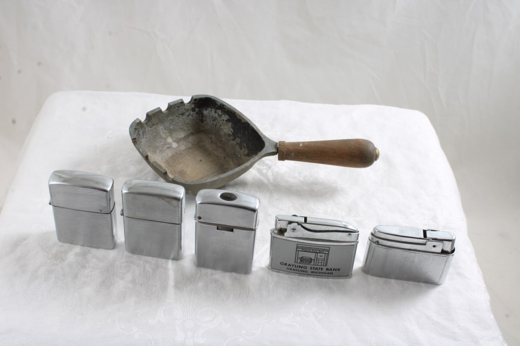 5 Lighters & Skillet Figural Ashtray (1 of 20)