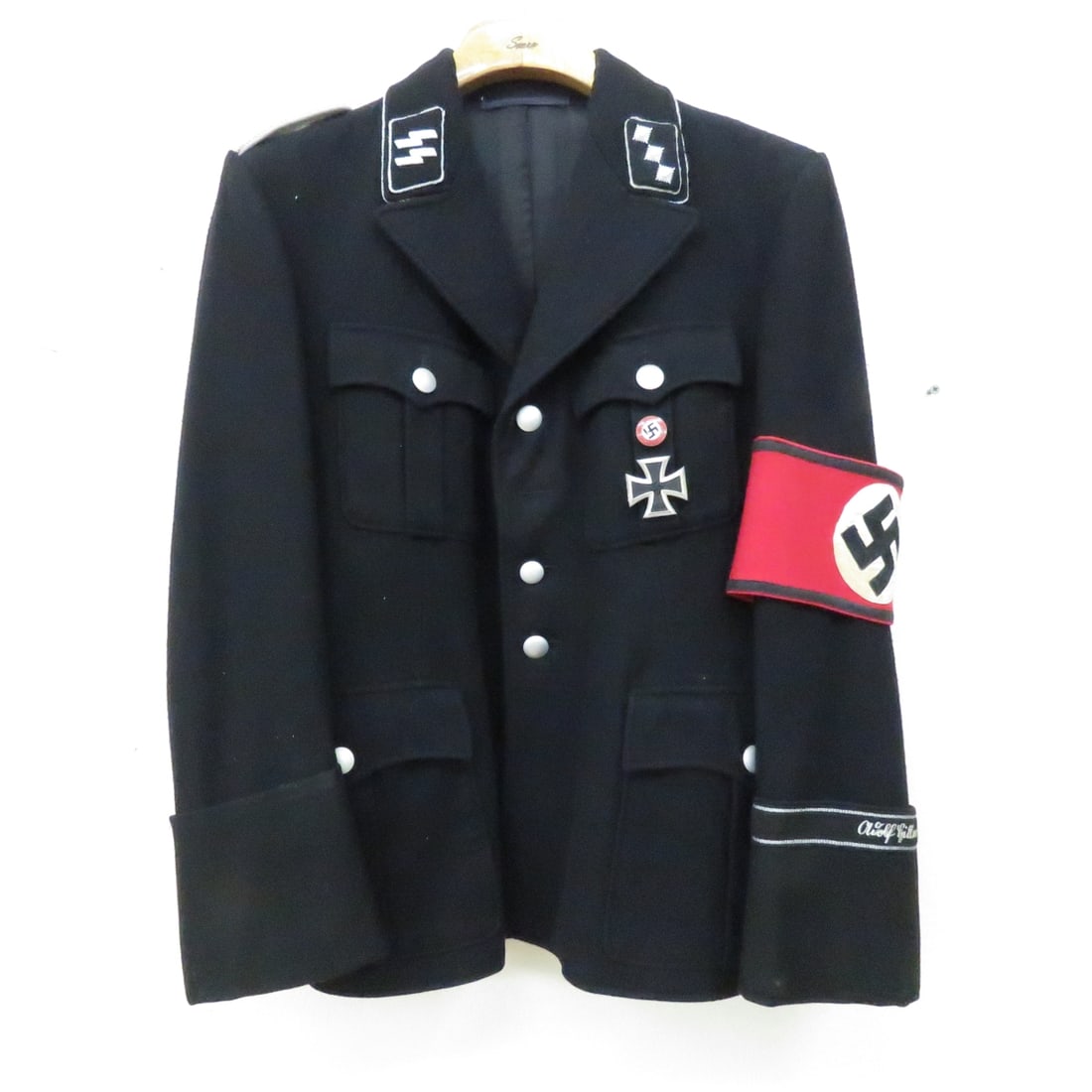 WWII German SS Tunic with Insignia - RZM (1 of 20)
