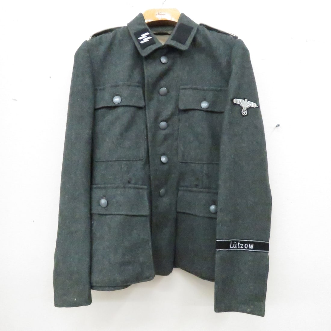 WWII German SS Infantry Tunic (1 of 20)
