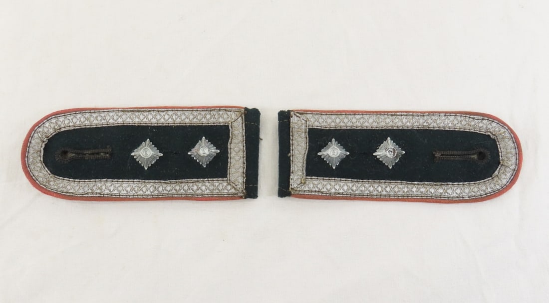WWII German Panzer Shoulder boards (1 of 8)