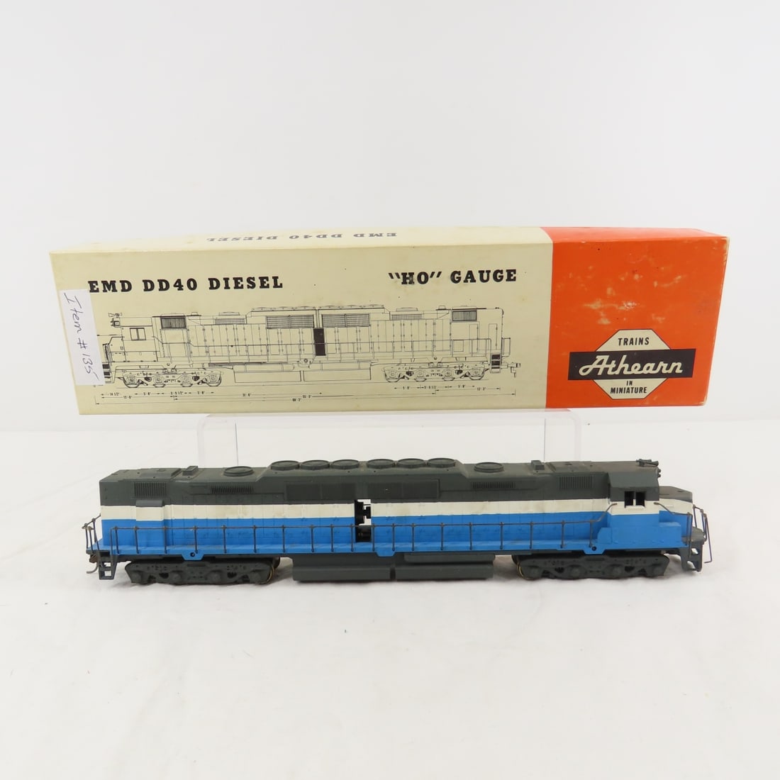 Athearn Vintage HO Undecorated DD-40 RTR 1-Motor: Athearn Vintage HO Undecorated DD-40 RTR 1-Motor-Please ask questions and read terms & conditions before bidding.