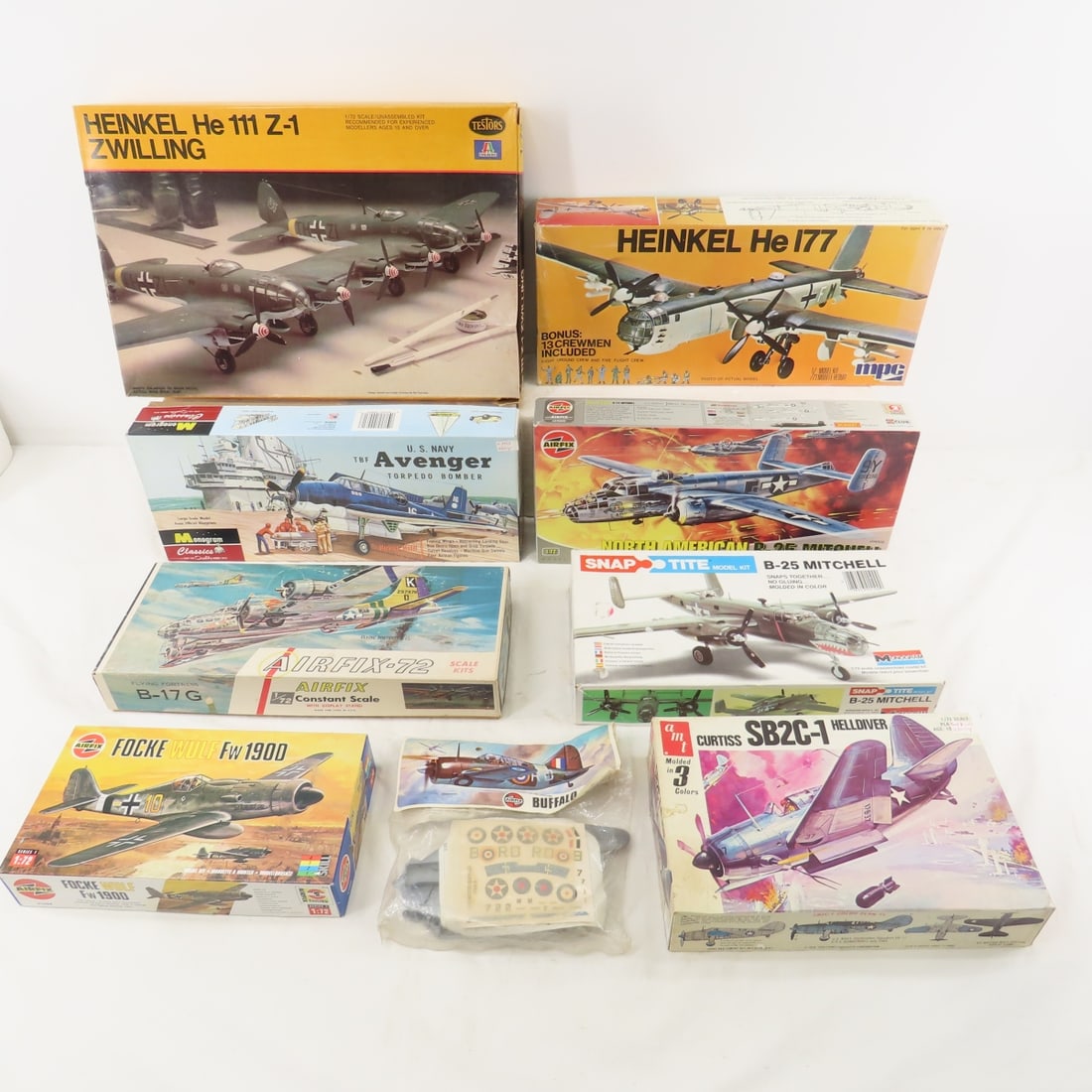 9 Vintage Military Airplane Model Kits in Box (1 of 15)
