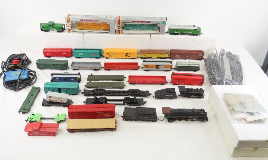 HO Scale Train Cars, Transformers, Track & More (1 of 20)