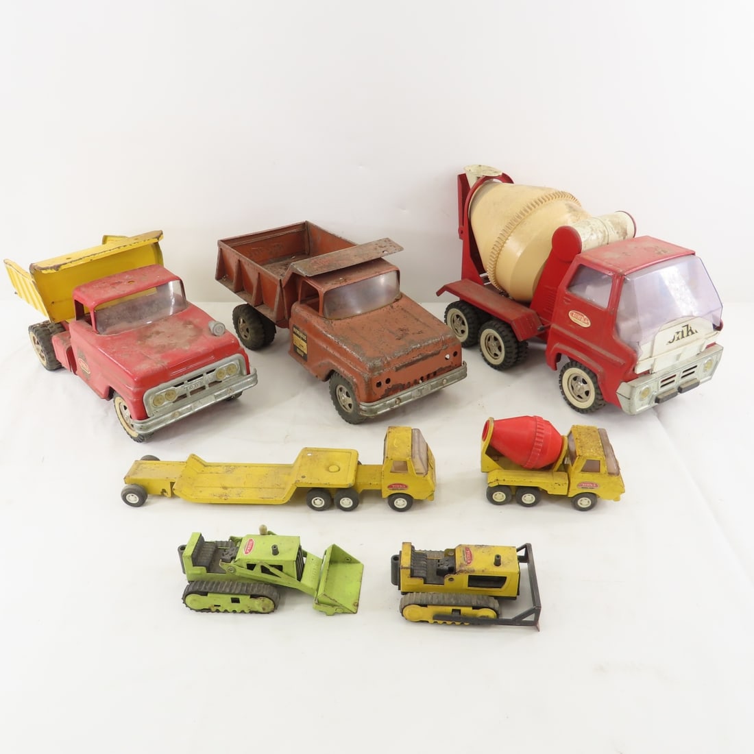 Vintage Tonka Cement Mixer, Dump Truck and More (1 of 19)