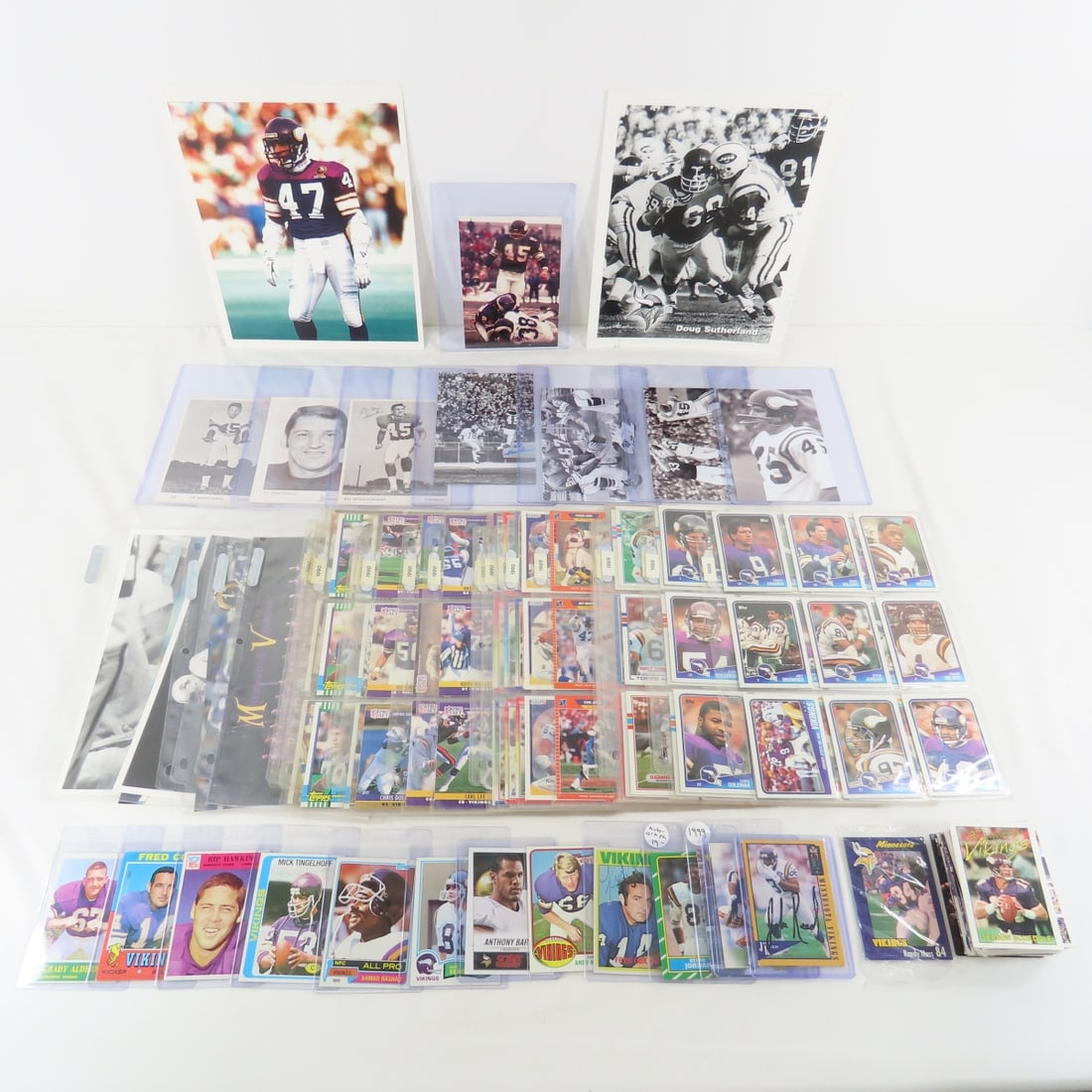 MN Vikings Football Photos & Cards- some signed: MN Vikings Football Photos & Cards- some signed-cards: signed Steve Jordan card (faded), signed Jake Reed, signed Robert Smith, signed Fred Cox and a handful of other loose cards, 180+ 1988-1990 card