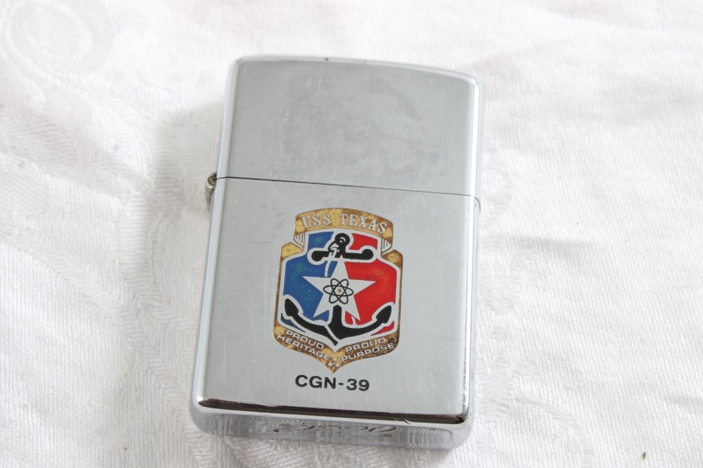 1976 Zippo Lighter USS Texas Con-39 Sparks (1 of 9)