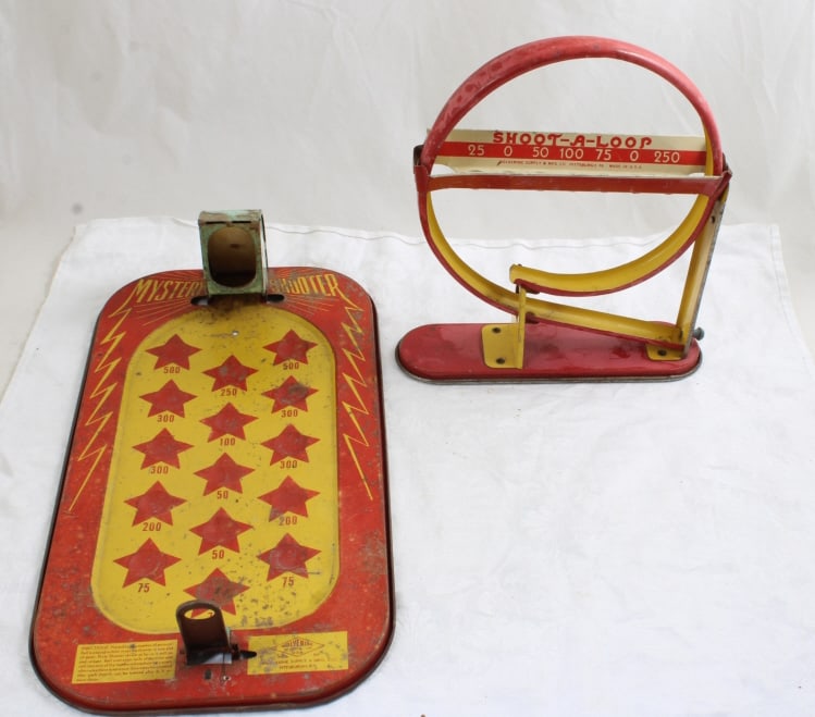 Wolverine Mystery Shooter Shoot a Loop Tin Toy (1 of 16)