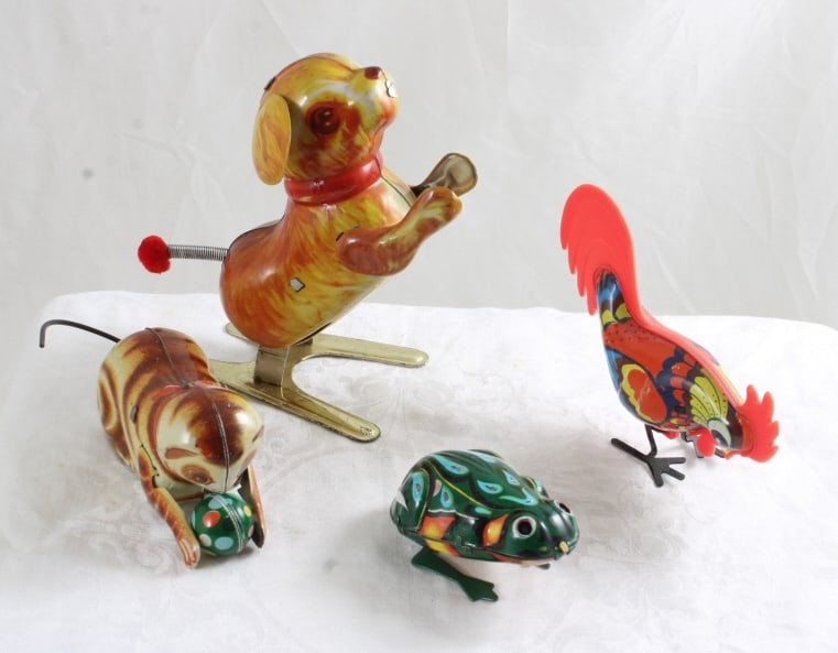 4 Key Wind Up Tin Toys Bird, Frog, Dog & Cat (1 of 20)
