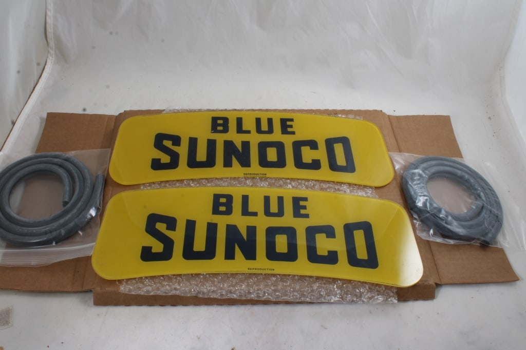 Blue Sunoco Gas Pump Glass Sign 2 Sided (1 of 14)