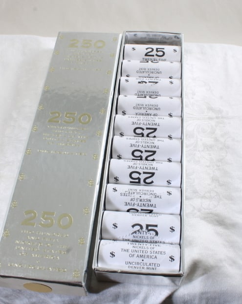 2005 250 Westward Ho Nickels Denver Mint NEW: 2005 250 Westward Ho Nickels Denver Mint NEW - As pictured. Please ask questions and read terms & conditions before bidding.
