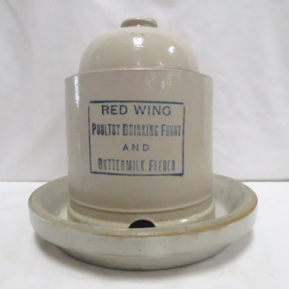 1/2 Gallon Red Wing Bell Poultry Fount & Feeder (1 of 10)