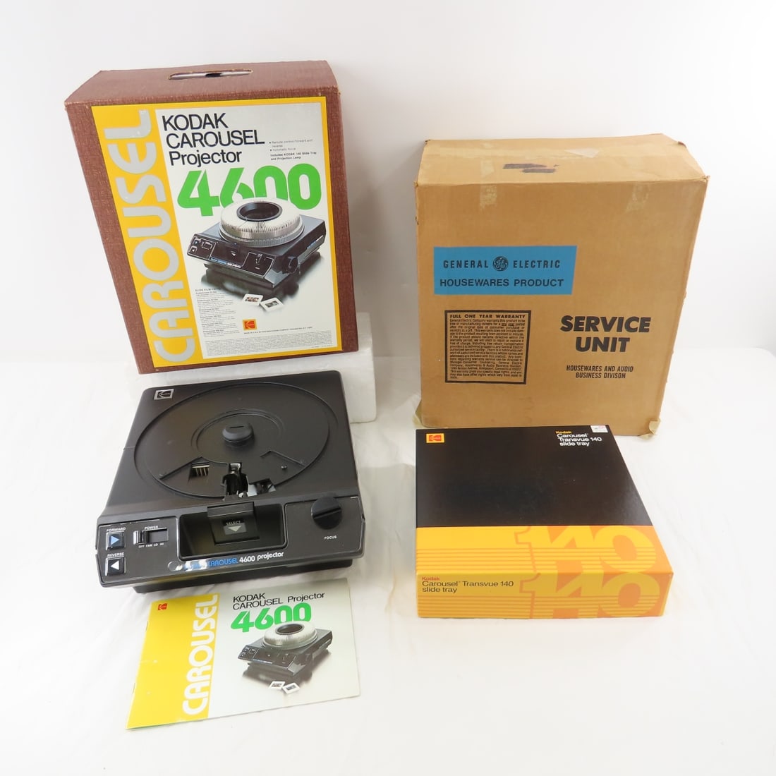 Kodak 4600 Carousel Slide Projector (1 of 20)