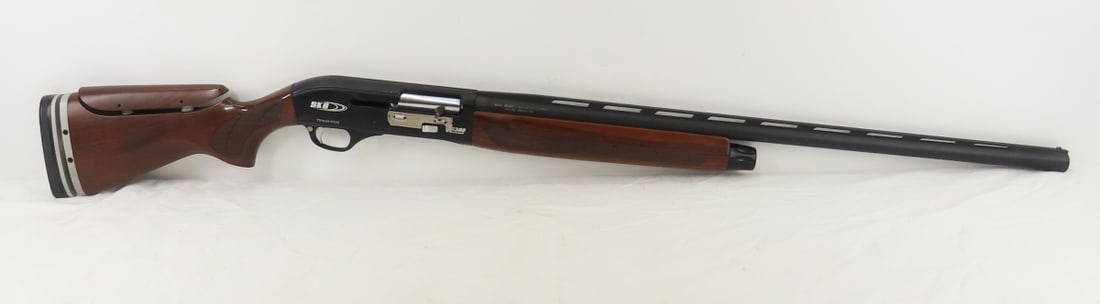 SKB Inertia RS300 12GA Shotgun: SKB Inertia RS300 12GA Shotgun - SN# TR14AK10226. imported GU Inc Omaha NE, 28" vent rib barrel, with mid & front bead sights, and modified choke. 2 3/4" -3"chamber. Adjustable Butt Plate System lengt