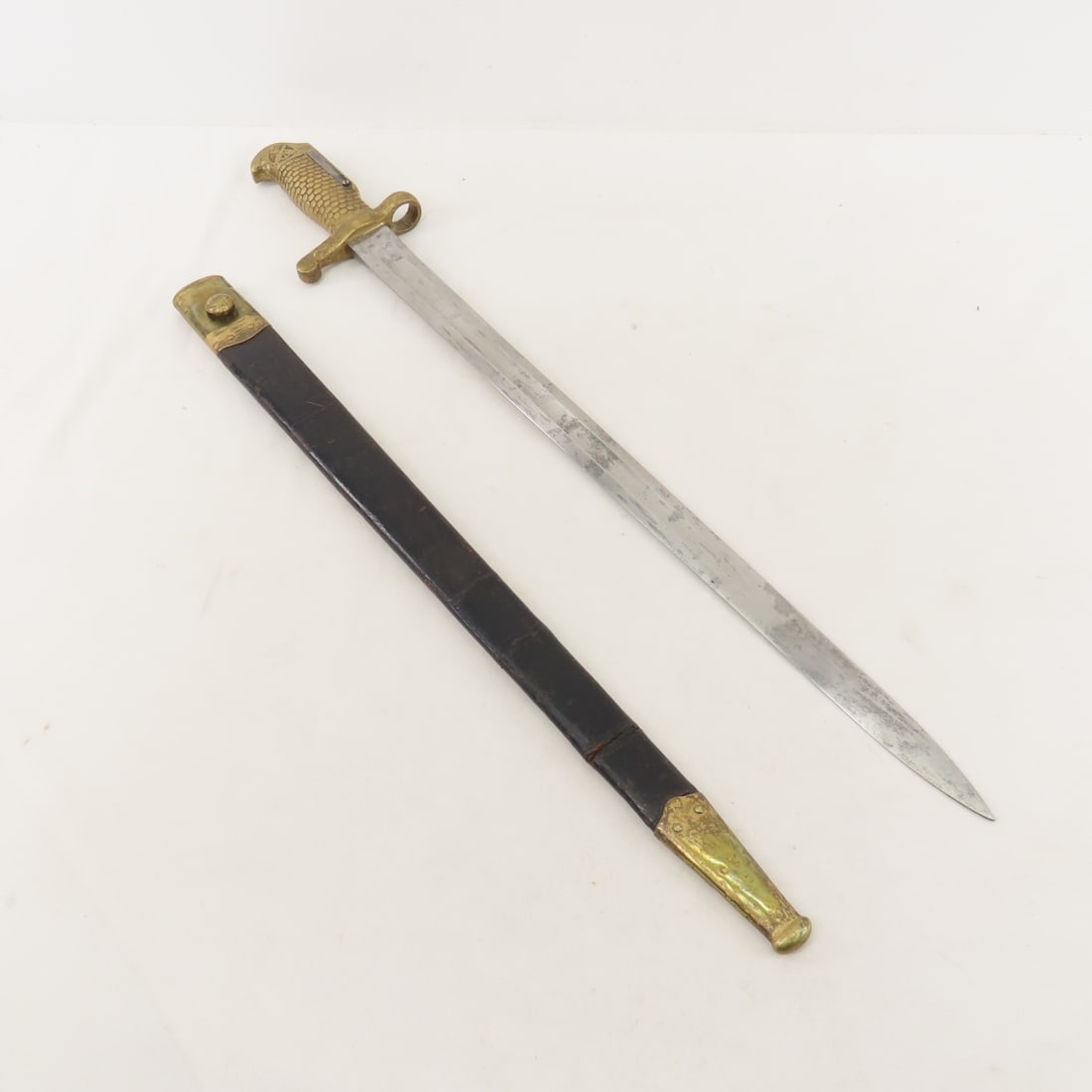 USN Model 1870 2nd type Bayonet & Scabbard (1 of 20)