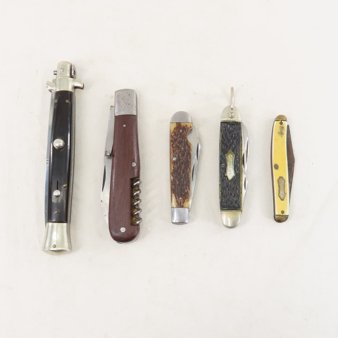 Pocket knives and automatic knife (1 of 14)