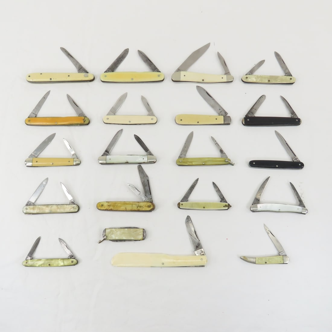 20 Vintage Pocket Knives, Lipic, Rogers & more (1 of 20)