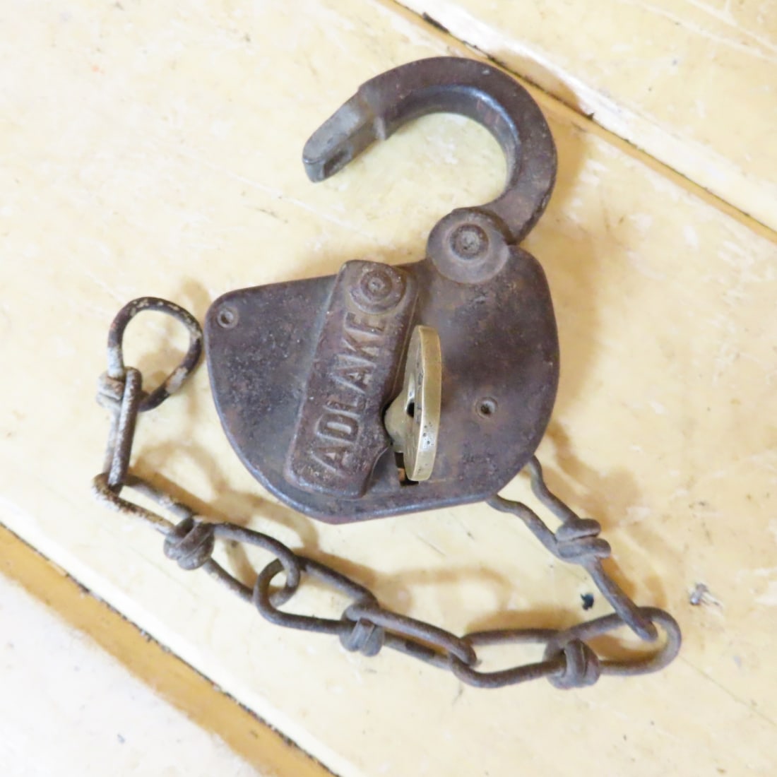 Vintage C&NW Railroad Adlake Lock & Key (1 of 6)