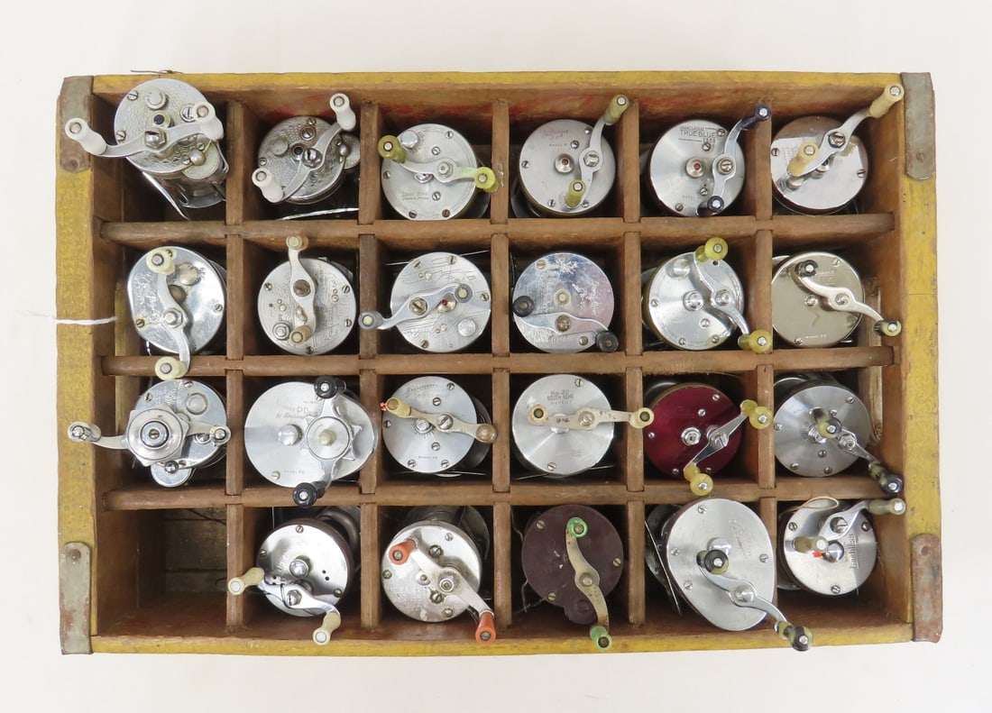 23 Bait Casting Reels in Wood Coca-Cola Tray (1 of 20)