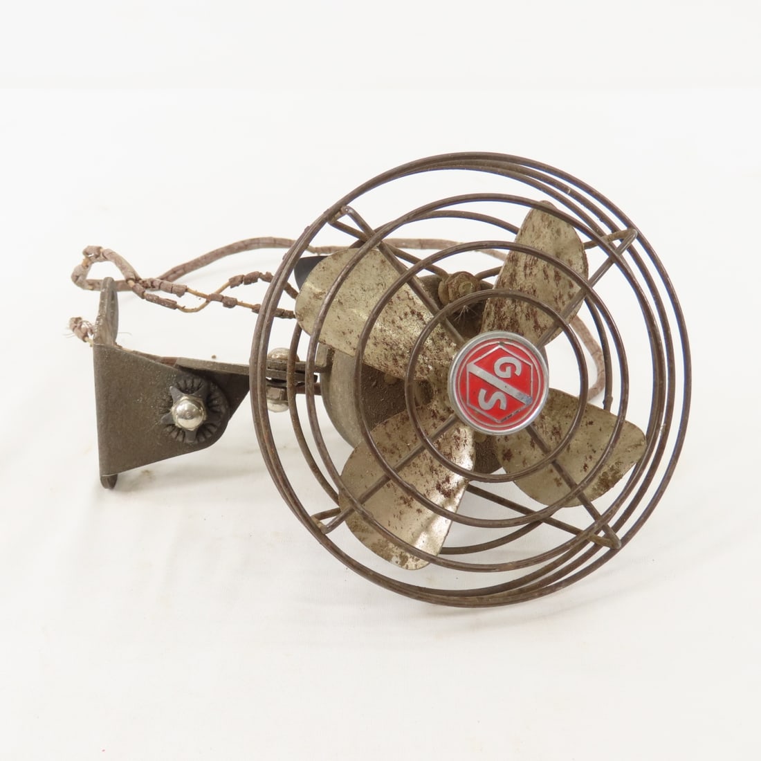 Vintage Rex G/S Auto Fan: Vintage Rex G/S Auto Fan - Please ask questions and read terms & conditions before bidding.