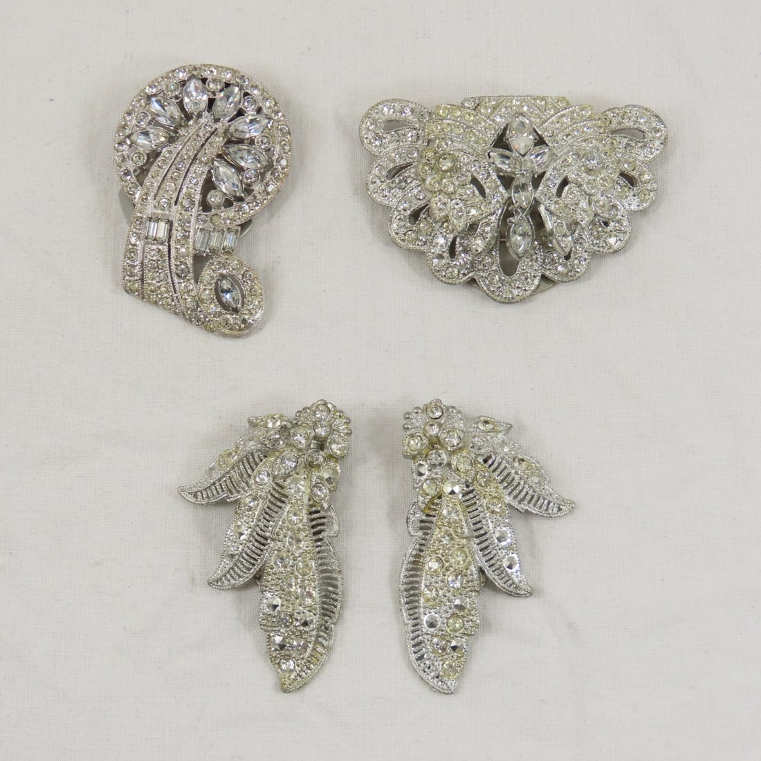 2 Single & 1 Set of Vintage Rhinestone Dress Clips (1 of 10)