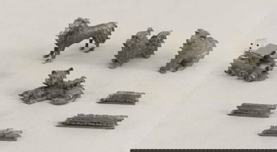 Spoontiques Pewter Animals & Other Trains: Spoontiques Pewter Animals & Other Trains - 4 Spoontiques animals 7 1 train with crystal bear. 4 smaller 1992 Mayfair Games pewter trains Please ask questions and read terms & conditions before biddin