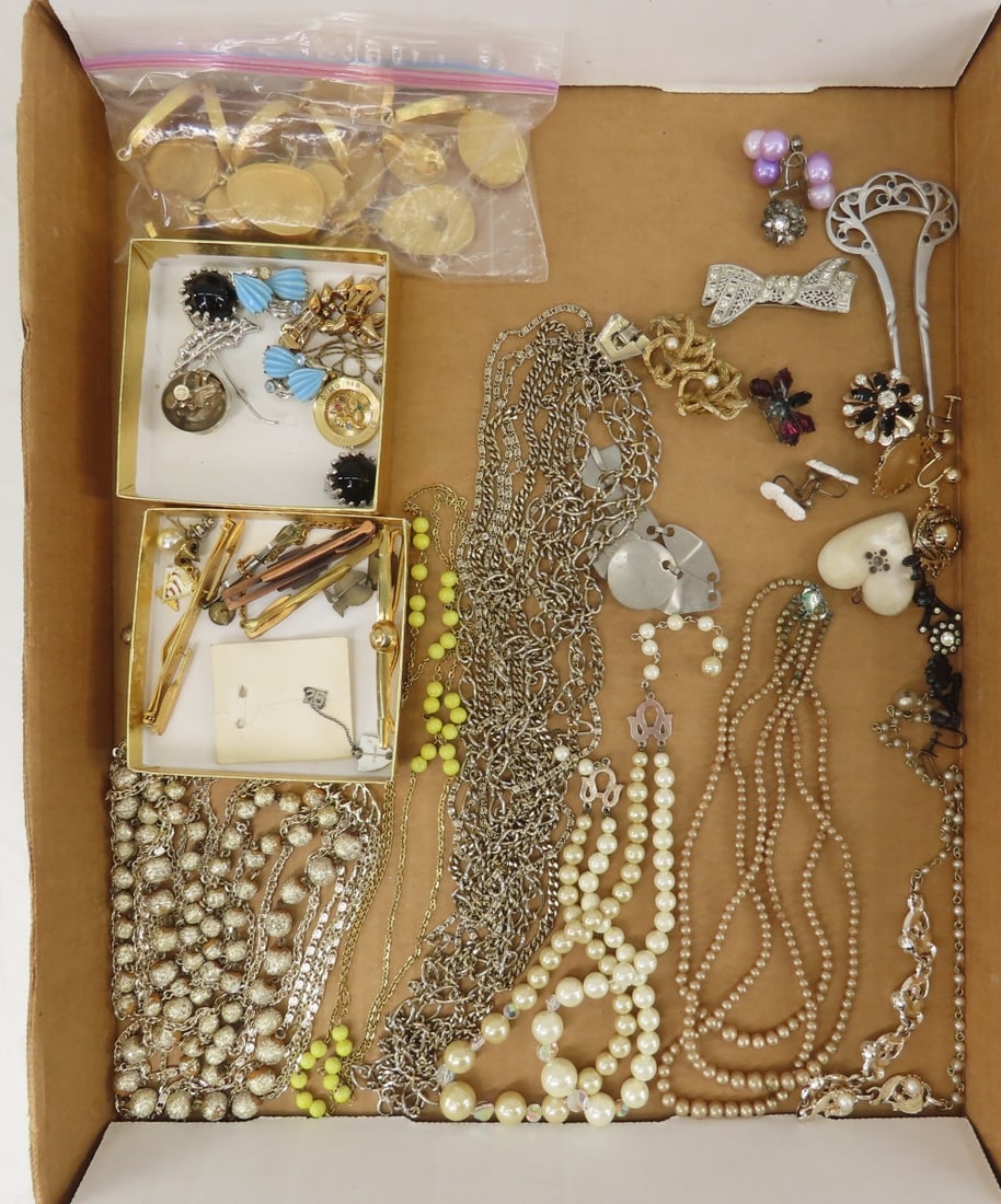 Vintage Jewelry- some signed & Accessories: Vintage Jewelry- some signed & Accessories - Monet, Lisner, B David, Judy Lee, Trifari, Delmar & Les Bernard (earrings and necklace which needs repair). A few men's accessories- tie bars, and tac pins