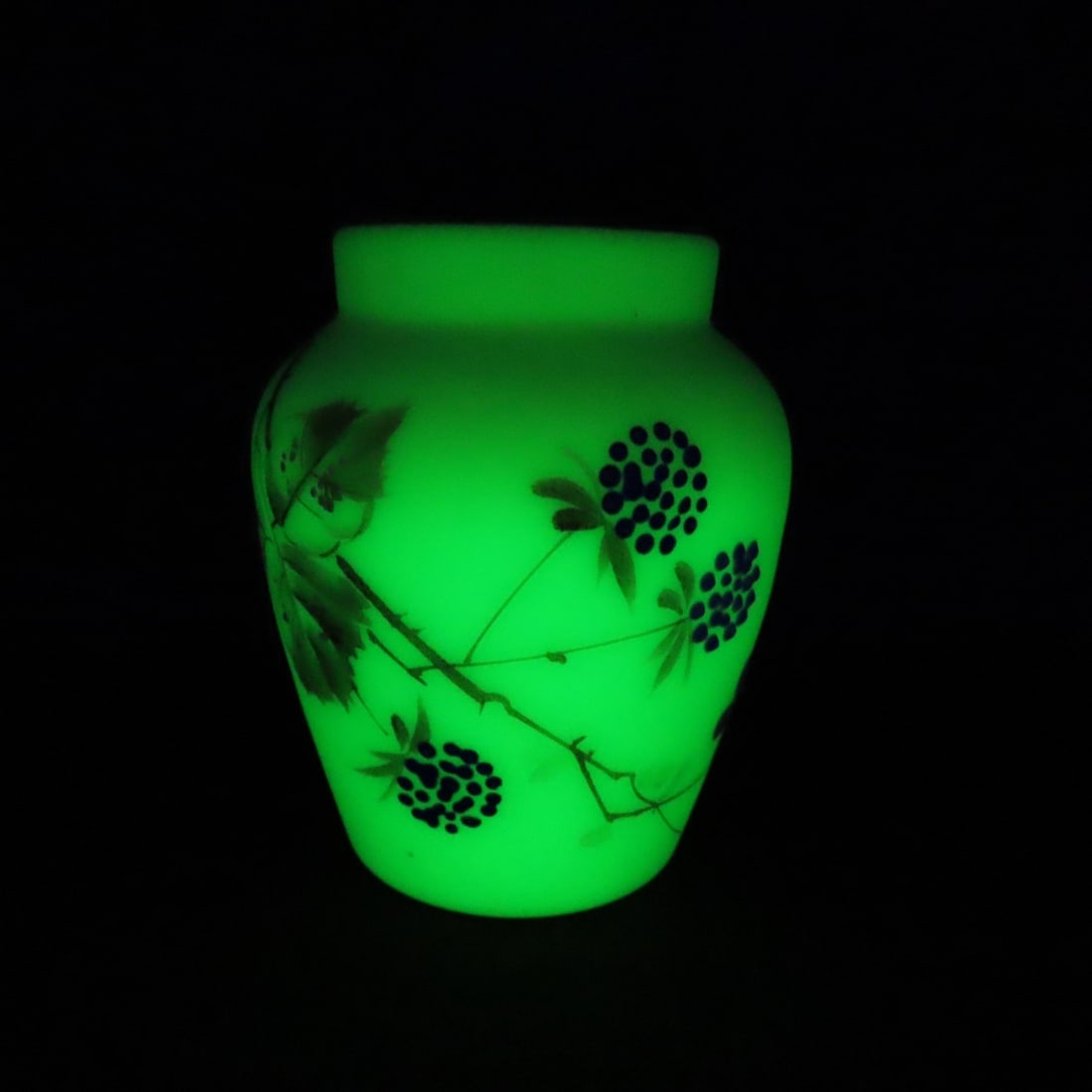 Mt. Washington Burmese Glass Toothpick Holder (1 of 7)