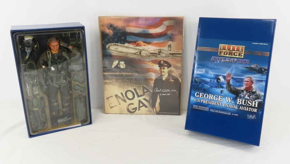 George W Bush Aviator Figure & Paul Tibbets Poster (1 of 7)