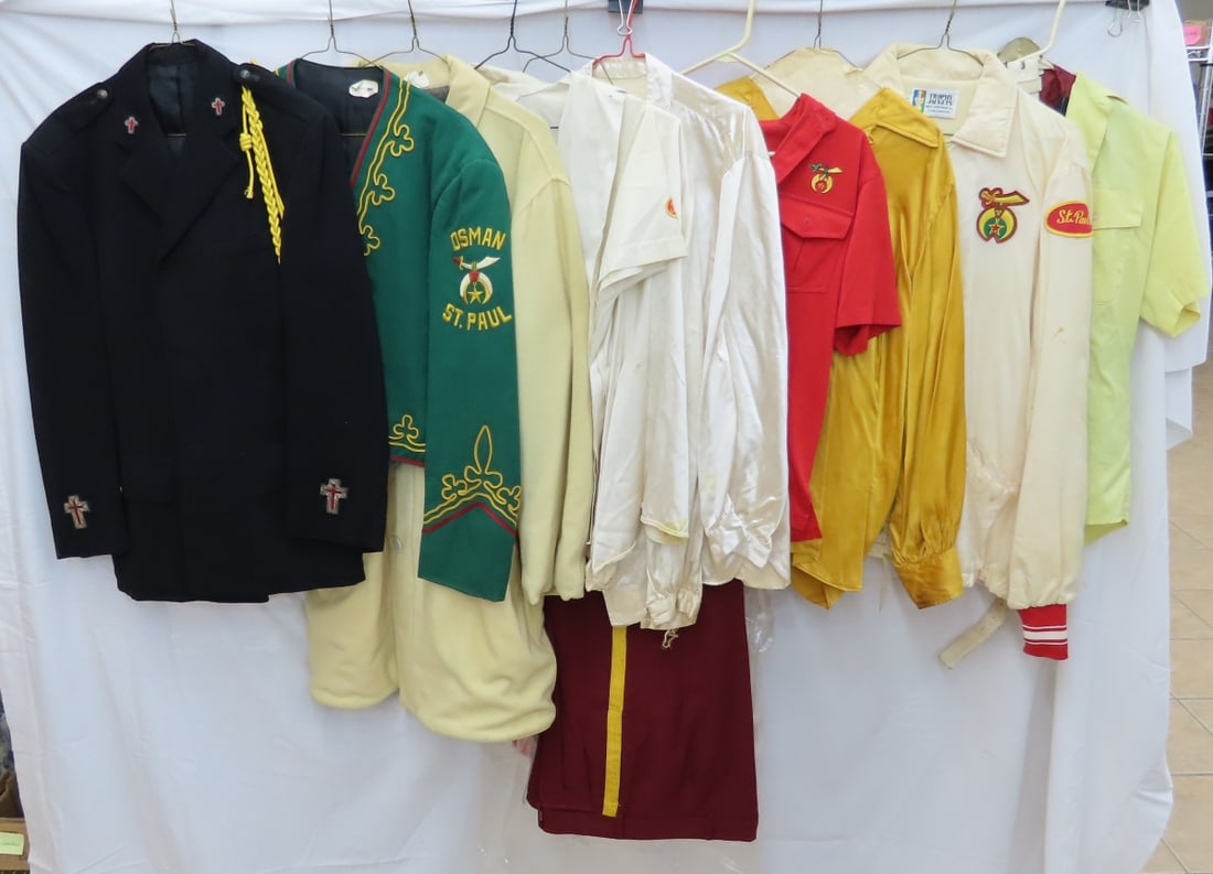 Vintage Osman Shriner Uniforms, Drum & Bugle (1 of 20)