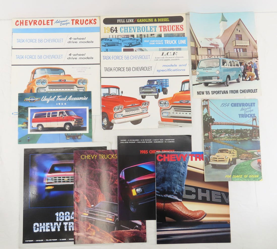 10 Vintage Chevrolet Truck Brochures & More (1 of 15)