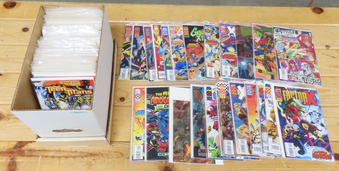 100+ DC Marvel, Topps Comics, Nightwing, Punisher (1 of 10)