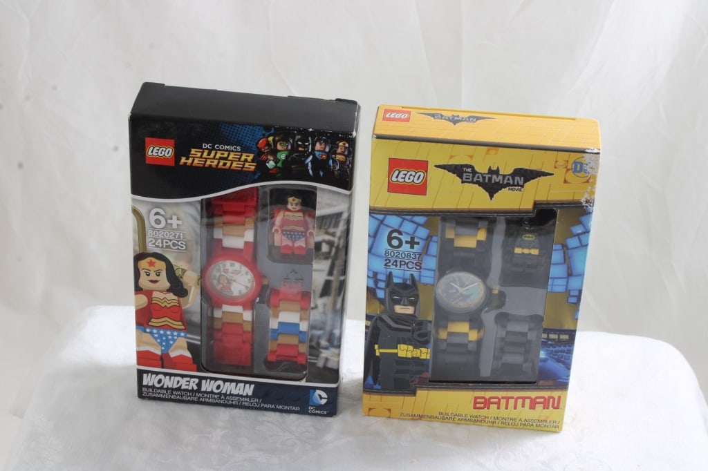 2 Lego Wristwatches Wonder Woman, Batman NIB: 2 Lego Wristwatches Wonder Woman, Batman NIB - Both new in boxes as pictured. Please ask questions & read terms and conditions before bidding.